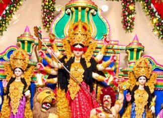 कमचियारा में मां दुर्गा जी की प्रतिमा स्थापित:श्री नवरात्र दुर्गा पूजा समिति ने भव्य पंडाल सजाया, भक्तिमय माहौल कमचियारा में मां दुर्गा जी की प्रतिमा स्थापित:श्री नवरात्र दुर्गा पूजा समिति ने भव्य पंडाल सजाया, भक्तिमय माहौल
