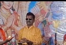 कृष्ण-सुदामा की मित्रता की लीला ने मोहा मन:जमुनहा में प्रेम और सच्ची दोस्ती का दिया संदेश, भावुक हुए श्रद्धालु कृष्ण-सुदामा की मित्रता की लीला ने मोहा मन:जमुनहा में प्रेम और सच्ची दोस्ती का दिया संदेश, भावुक हुए श्रद्धालु