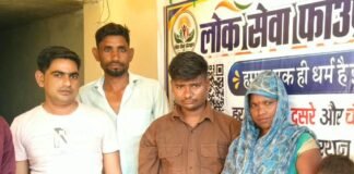 लोक सेवा फाउंडेशन ने गरीब परिवारों को राशन बांटा:दौलतपुर में चावल, दाल, तेल समेत दैनिक उपयोग की दी सामग्री