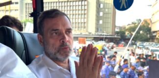 लोकतंत्र की रक्षा हर भारतीय की जिम्मेदारी: राहुल