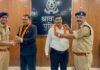 सेवानिवृत्त 02 उपनिरीक्षकों को अपर पुलिस अधीक्षक एवं क्षेत्राधिकारी नगर द्वारा गरिमामय सम्मान एवं भावभीनी विदाई