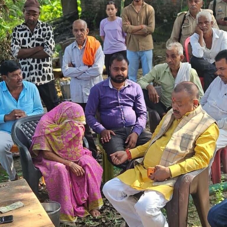 दासियापुर में महिला की हत्या मामला:विधायक ने पीड़ित परिवार से मुलाकात कर निष्पक्ष जांच, कार्रवाई के दिए निर्देश