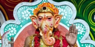 हरिहरगंज में रामलीला शुरू, थाना प्रभारी ने की पूजा:कार्यक्रम की सुरक्षा व्यवस्था का जायजा लिया हरिहरगंज में रामलीला शुरू, थाना प्रभारी ने की पूजा:कार्यक्रम की सुरक्षा व्यवस्था का जायजा लिया