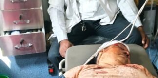 खरूरी चौराहे पर बाइक गिरने से महिला घायल:हालत गंभीर होने पर बहराइच मेडिकल कॉलेज रेफर किया गया खरूरी चौराहे पर बाइक गिरने से महिला घायल:हालत गंभीर होने पर बहराइच मेडिकल कॉलेज रेफर किया गया