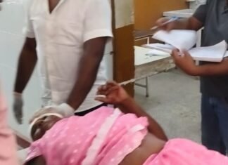 कप्तानगंज में ऑटो-ट्रैक्टर की टक्कर:काली माता मंदिर के सामने हुआ हादसा, महिला मंजू समेत कई घायल कप्तानगंज में ऑटो-ट्रैक्टर की टक्कर:काली माता मंदिर के सामने हुआ हादसा, महिला मंजू समेत कई घायल