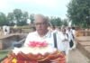 श्रीलंका के 40 बौद्ध अनुयायियों ने की फूल पूजा:श्रावस्ती के विपश्यना केंद्र में 100 बौद्ध भिक्षु संघ में हुए शामिल, शांति और एकाग्रता पर जोर