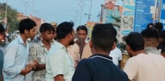 महराजगंज में दो बाइकों की टक्कर:जिला उद्योग चौराहे के पास पतरेगवा निवासी गंभीर घायल महराजगंज में दो बाइकों की टक्कर:जिला उद्योग चौराहे के पास पतरेगवा निवासी गंभीर घायल