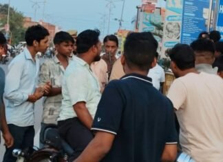 महराजगंज में दो बाइकों की टक्कर:जिला उद्योग चौराहे के पास पतरेगवा निवासी गंभीर घायल महराजगंज में दो बाइकों की टक्कर:जिला उद्योग चौराहे के पास पतरेगवा निवासी गंभीर घायल