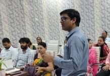 पयागपुर में परिवार नियोजन और बाल विवाह रोकने पर बैठक:मातृ-शिशु स्वास्थ्य सुधारने और किशोर-किशोरियों की शिक्षा पर जोर दिया गया। पयागपुर में परिवार नियोजन और बाल विवाह रोकने पर बैठक:मातृ-शिशु स्वास्थ्य सुधारने और किशोर-किशोरियों की शिक्षा पर जोर दिया गया।