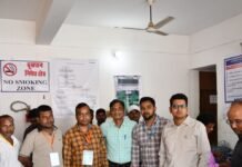 सिद्धार्थनगर में EVM की जांच का डीएम ने किया निरीक्षण:CCTV की निगरानी में चल रही प्रक्रिया, डमी चुनाव चिह्न अपलोड कर परखी जा रही कार्यक्षमता सिद्धार्थनगर में EVM की जांच का डीएम ने किया निरीक्षण:CCTV की निगरानी में चल रही प्रक्रिया, डमी चुनाव चिह्न अपलोड कर परखी जा रही कार्यक्षमता