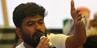 ‘ऐसा कोई बॉन्ड साइन नहीं किया’, रिहाई के बाद अभिजीत दीपके ने फिर भरी आंदोलन की हुंकार 'ऐसा कोई बॉन्ड साइन नहीं किया', रिहाई के बाद अभिजीत दीपके ने फिर भरी आंदोलन की हुंकार