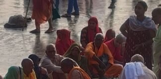 पितृ विसर्जन के साथ पितृपक्ष का समापन:लेहरा में पितरों की आत्मा शांति के लिए किया गया तर्पण और पिंडदान पितृ विसर्जन के साथ पितृपक्ष का समापन:लेहरा में पितरों की आत्मा शांति के लिए किया गया तर्पण और पिंडदान