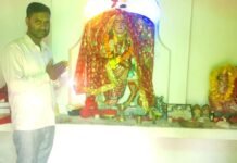 दुर्गा पूजा का उत्सव धूमधाम से मनाया:जगह-जगह प्रतिमाएं स्थापित, प्रवचन, रामलीला और झांकियां आयोजित दुर्गा पूजा का उत्सव धूमधाम से मनाया:जगह-जगह प्रतिमाएं स्थापित, प्रवचन, रामलीला और झांकियां आयोजित