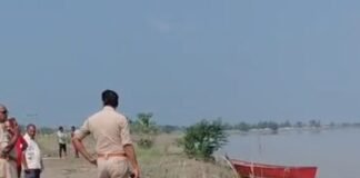 स्कूल जाते समय नदी में डूबी छठी की छात्रा:श्रावस्ती में पैर फिसलने से हुआ हादसा, SDRF का सर्च ऑपरेशन जारी