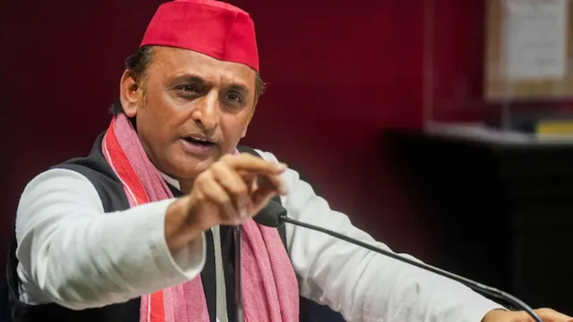INDI गठबंधन में सब ठीक? खरगे के लंच से दूरी पर बोले अखिलेश- चाय समोसे पर कर सकते हैं चर्चा