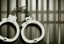 असम के ग्वालपाड़ा में 12 बांग्लादेशी घुसपैठिए गिरफ्तार, दलाल के जरिए भारत में घुसे असम के ग्वालपाड़ा में 12 बांग्लादेशी घुसपैठिए गिरफ्तार, दलाल के जरिए भारत में घुसे
