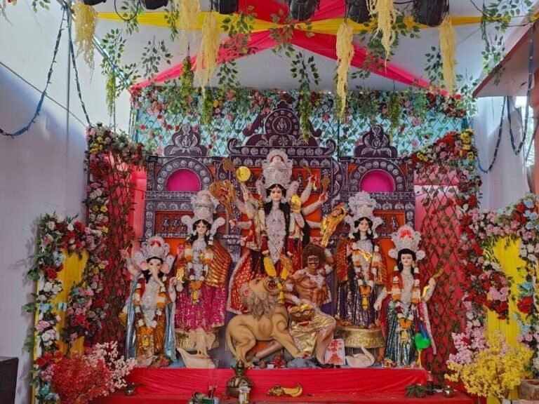 Nawabganj Navratri 2026 | Bahraich Durga Puja Pandal Live Update