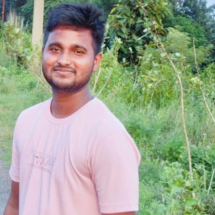 आशीष यादव का SSC GD और होमगार्ड में चयन:जाफरपुर गांव में खुशी का माहौल, सुधाकर सिंह ने दी बधाई