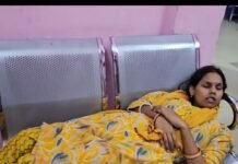 महिला ने पति पर मारपीट और परेशान करने का आरोप:श्रावस्ती में पति के दूसरी लड़कियों से संबंध, पुलिस से कार्रवाई की मांग की महिला ने पति पर मारपीट और परेशान करने का आरोप:श्रावस्ती में पति के दूसरी लड़कियों से संबंध, पुलिस से कार्रवाई की मांग की