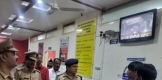महराजगंज में मॉल, होटल और अस्पतालों की अग्नि सुरक्षा जांच:सीओ के नेतृत्व में हुआ निरीक्षण, इंतजामों का लिया जायजा महराजगंज में मॉल, होटल और अस्पतालों की अग्नि सुरक्षा जांच:सीओ के नेतृत्व में हुआ निरीक्षण, इंतजामों का लिया जायजा