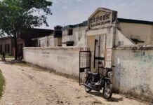 बलरामपुर में दो कच्चे रास्तों को पक्का कराने की मांग:श्रीदत्तगंज के पुरैना वाजिद गांव में 1.2 किलोमीटर सड़क के डामरीकरण की मांग बलरामपुर में दो कच्चे रास्तों को पक्का कराने की मांग:श्रीदत्तगंज के पुरैना वाजिद गांव में 1.2 किलोमीटर सड़क के डामरीकरण की मांग