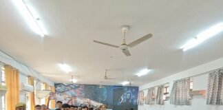 मिशन शक्ति के तहत छात्रों को साइबर अपराधों के प्रति:महराजगंज में फेज-6 के तहत महिला सुरक्षा और सशक्तिकरण की भी जानकारी दी गई मिशन शक्ति के तहत छात्रों को साइबर अपराधों के प्रति:महराजगंज में फेज-6 के तहत महिला सुरक्षा और सशक्तिकरण की भी जानकारी दी गई