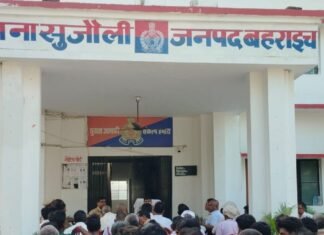 सुजौली थाने में दुर्गा पूजा को लेकर पीस कमेटी बैठक:अराजक तत्वों को सख्त कार्रवाई की चेतावनी, सीसीटीवी कैमरे लगाने के निर्देश