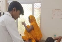 रामनगर धुसिया में युवक छत से गिरा:गंभीर रूप से घायल, जिला अस्पताल में चल रहा इलाज