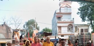 शोभायात्रा के साथ रामलीला महोत्सव शुरू,:शताब्दी वर्ष मना रहा है रामलीला समिति होंगे विशेष आयोजन; शिव-पार्वती विवाह और रावण वध का मंचन शोभायात्रा के साथ रामलीला महोत्सव शुरू,:शताब्दी वर्ष मना रहा है रामलीला समिति होंगे विशेष आयोजन; शिव-पार्वती विवाह और रावण वध का मंचन