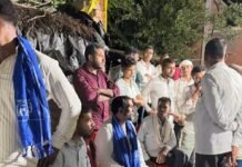 बसपा प्रत्याशी ने बूथ पर चलाया सदस्यता अभियान:रुधौली विधानसभा में कार्यकर्ताओं से पार्टी मजबूत करने की अपील बसपा प्रत्याशी ने बूथ पर चलाया सदस्यता अभियान:रुधौली विधानसभा में कार्यकर्ताओं से पार्टी मजबूत करने की अपील