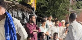 बसपा प्रत्याशी ने बूथ पर चलाया सदस्यता अभियान:रुधौली विधानसभा में कार्यकर्ताओं से पार्टी मजबूत करने की अपील बसपा प्रत्याशी ने बूथ पर चलाया सदस्यता अभियान:रुधौली विधानसभा में कार्यकर्ताओं से पार्टी मजबूत करने की अपील