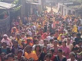 बहराइच में कलश यात्रा के साथ नवरात्र महापर्व शुरू:25 साल से गांव में हो रहा दुर्गा पूजा का आयोजन