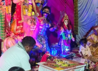 बेनीडिहवा प्रधान पुरवा में शारदीय नवरात्रि धूमधाम से मनाई:मां स्कंदमाता की पूजा-अर्चना कर श्रद्धालुओं ने मांगी सुख-समृद्धि बेनीडिहवा प्रधान पुरवा में शारदीय नवरात्रि धूमधाम से मनाई:मां स्कंदमाता की पूजा-अर्चना कर श्रद्धालुओं ने मांगी सुख-समृद्धि