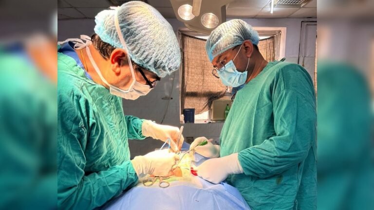 प्रयागराज :एसआरएन अस्पताल में सफलतापूर्वक की गई स्पाइन सर्जरी, सर्जरी के अगले दिन ही चलने लगा मरीज – Successful Spine Surgery Performed At Srn Hospital; Patient Began Walking The Very Next Day.