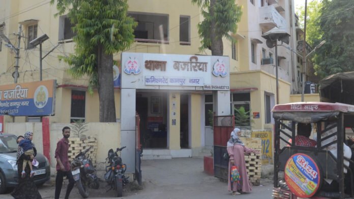 कानपुर:डिस्ट्रीब्यूटरशिप के लिए गूगल पर तलाशा नंबर, एक लाख गंवाए, रिपोर्ट दर्ज - Kanpur: Man Loses ₹1 Lakh After Searching For Distributorship Number On Google