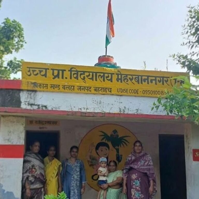 स्कूल में गांधी-शास्त्री जयंती पर बच्चों ने दी मनमोहक प्रस्तुतियां:मेहरबान में ग्राम प्रधान ने किया ध्वजारोहण, आदर्शों पर चलने का संकल्प