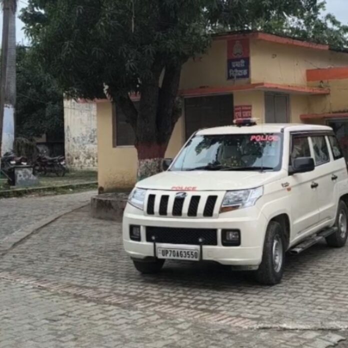 c197881a-99d5-4eb8-bd80-37725b3de849_1791866733948.jpg युवक से मारपीट कर नकदी, चेन और सिलेंडर छीना:दो आरोपियों पर लूट और SC-ST एक्ट समेत कई धाराओं में केस दर्ज