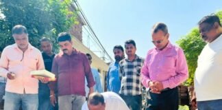 सिसवा में विकास कार्यों को मिली गति:सुभाष नगर में RCC रोड और नाली निर्माण का शुभारंभ, दुर्गा प्रतिमा व लक्ष्मी-गणेश विसर्जन जुलूस का रास्ता होगा सुगम सिसवा में विकास कार्यों को मिली गति:सुभाष नगर में RCC रोड और नाली निर्माण का शुभारंभ, दुर्गा प्रतिमा व लक्ष्मी-गणेश विसर्जन जुलूस का रास्ता होगा सुगम