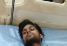 तेज रफ्तार बाइक सवार ने युवक को मारी ठोकर:पुलिस जांच में जुटी, गंभीर रूप से घायल युवक जिला अस्पताल रेफर तेज रफ्तार बाइक सवार ने युवक को मारी ठोकर:पुलिस जांच में जुटी, गंभीर रूप से घायल युवक जिला अस्पताल रेफर