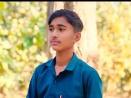 पनियरा मे करंट लगने से इकलौते बेटे की मौत:धान का बोझा ढोते समय हादसा, तीन बहनों में इकलौता भाई; परिवार में मातम पसरा