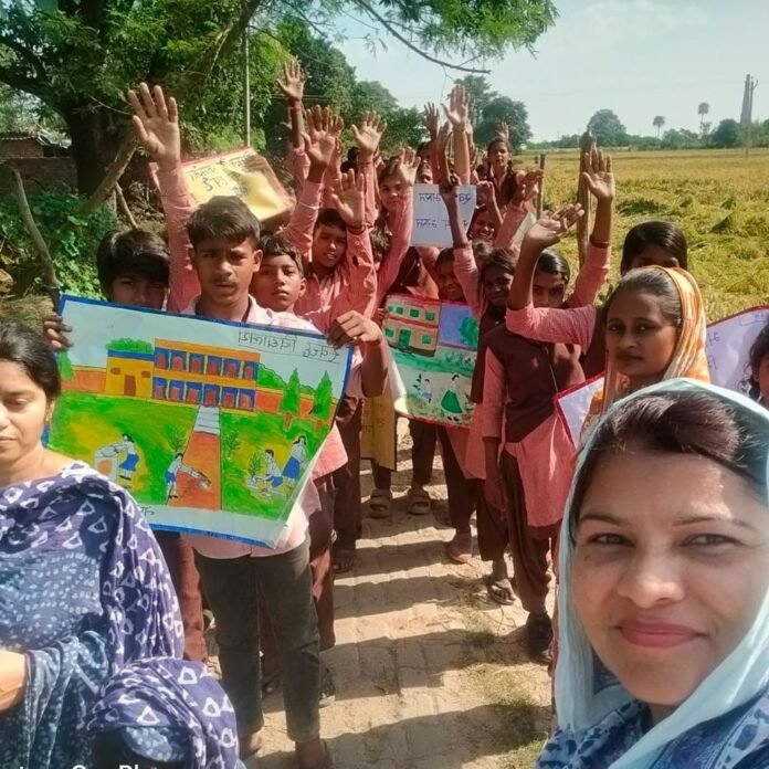 हरिहरपुररानी के पाण्डेय पुरवा में मीना मंच ने कार्यक्रम किया:समुदाय को स्वच्छता और बालिका शिक्षा के लिए जागरूक किया