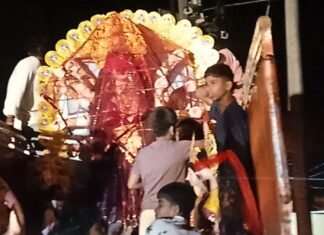 नासिरगंज में मां दुर्गा की प्रतिमा पहुंची, कल होगी स्थापना:शारदीय नवरात्रि की धूम, गाजे-बाजे के साथ हुआ भव्य स्वागत नासिरगंज में मां दुर्गा की प्रतिमा पहुंची, कल होगी स्थापना:शारदीय नवरात्रि की धूम, गाजे-बाजे के साथ हुआ भव्य स्वागत