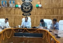आंधी-बारिश से 4168 पोल, 474 ट्रांसफार्मर क्षतिग्रस्त:डीएम ने ग्रामीण इलाकों में जल्द बिजली सप्लाई बहाल करने के निर्देश दिए