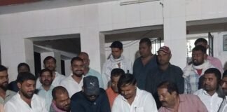 ब्लॉक प्रमुख के जन्मदिन पर भंडारा:सबई घीसा शिव मंदिर में लिट्टी-चोखा और खिचड़ी का प्रसाद बांटा ब्लॉक प्रमुख के जन्मदिन पर भंडारा:सबई घीसा शिव मंदिर में लिट्टी-चोखा और खिचड़ी का प्रसाद बांटा