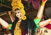 आज पंडालों में विराजेंगी मां दुर्गा की प्रतिमाएं:शारदीय नवरात्र की तैयारियां पूरी, मूर्तिकारों ने दिया अंतिम रूप आज पंडालों में विराजेंगी मां दुर्गा की प्रतिमाएं:शारदीय नवरात्र की तैयारियां पूरी, मूर्तिकारों ने दिया अंतिम रूप
