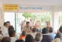 श्रावस्ती पुलिस मूर्ति विसर्जन को लेकर अलर्ट:जुलूस मार्ग पर PAC, स्थानीय पुलिस ने किया एरिया डोमिनेशन श्रावस्ती पुलिस मूर्ति विसर्जन को लेकर अलर्ट:जुलूस मार्ग पर PAC, स्थानीय पुलिस ने किया एरिया डोमिनेशन