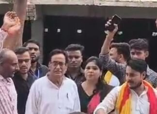 महराजगंज में अखिल भारतीय सर्वजन हित पार्टी अध्यक्ष का स्वागत:स्वास्थ्य-शिक्षा और सिसवा को तहसील बनाने की मांग पर आंदोलन की चेतावनी महराजगंज में अखिल भारतीय सर्वजन हित पार्टी अध्यक्ष का स्वागत:स्वास्थ्य-शिक्षा और सिसवा को तहसील बनाने की मांग पर आंदोलन की चेतावनी