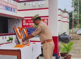 लालगंज थाने में गांधी-शास्त्री जयंती मनाई गई:पुलिसकर्मियों ने दोनों महापुरुषों को नमन कर ली कर्तव्यनिष्ठा की शपथ