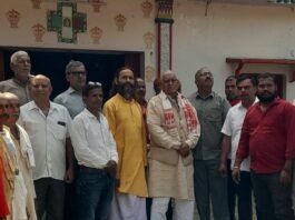 घोलहा मंदिर के विकास कार्यों का पर्यटन-विभाग ने किया निरीक्षण:सौंदर्यीकरण के लिए बाउंड्री वॉल, संत निवास और यज्ञ स्थल बनाने का सर्वे हुआ