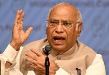 आर्थिक नीतियों को लेकर BJP और कांग्रेस में टकराव, खड़गे ने लगाया ‘आर्थिक आतंकवाद’ का आरोप